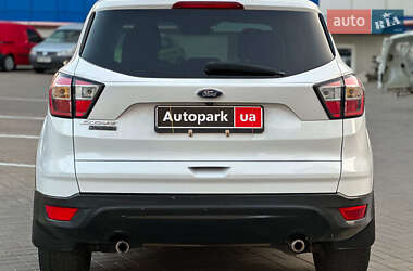 Внедорожник / Кроссовер Ford Escape 2017 в 