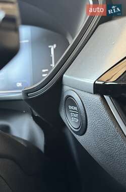 Внедорожник / Кроссовер Ford Escape 2023 в 