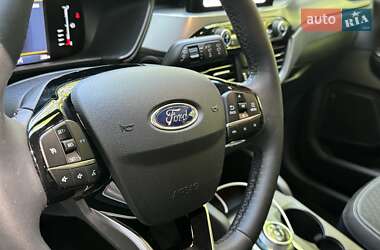 Внедорожник / Кроссовер Ford Escape 2023 в 