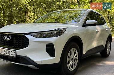Внедорожник / Кроссовер Ford Escape 2023 в 