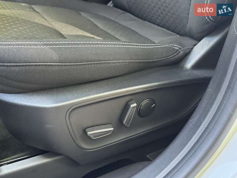Внедорожник / Кроссовер Ford Escape 2023 в Киеве фото 36 Внедорожник / Кроссовер Ford Escape 2023 в Киеве