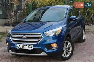 Внедорожник / Кроссовер Ford Escape 2016 в 