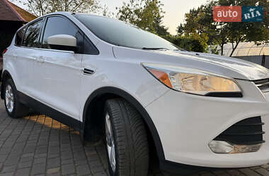 Внедорожник / Кроссовер Ford Escape 2014 в 
