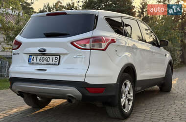 Внедорожник / Кроссовер Ford Escape 2014 в 