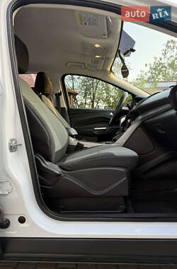 Внедорожник / Кроссовер Ford Escape 2014 в 