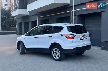 Внедорожник / Кроссовер Ford Escape 2016 в 