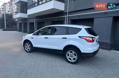 Внедорожник / Кроссовер Ford Escape 2016 в 