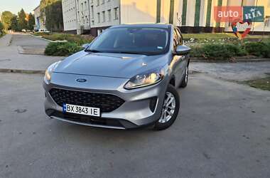 Внедорожник / Кроссовер Ford Escape 2022 в 