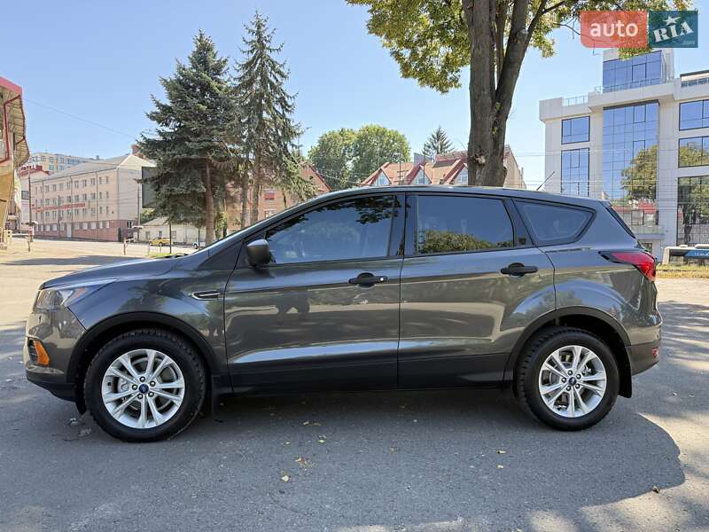 Внедорожник / Кроссовер Ford Escape 2018 в Тернополе