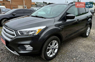 Внедорожник / Кроссовер Ford Escape 2018 в Полтаве