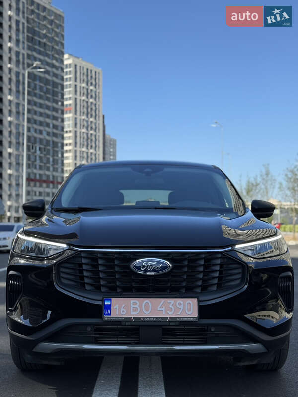 Внедорожник / Кроссовер Ford Escape 2023 в Киеве