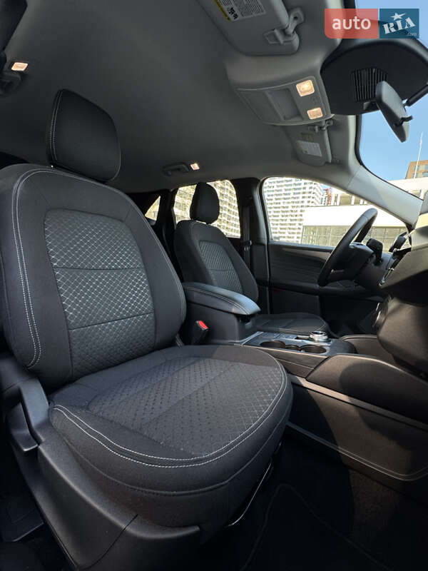 Внедорожник / Кроссовер Ford Escape 2023 в Киеве