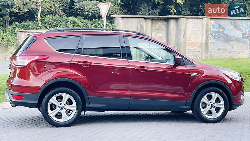 Внедорожник / Кроссовер Ford Escape 2015 в Львове