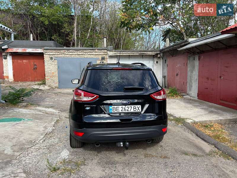 Внедорожник / Кроссовер Ford Escape 2014 в Николаеве