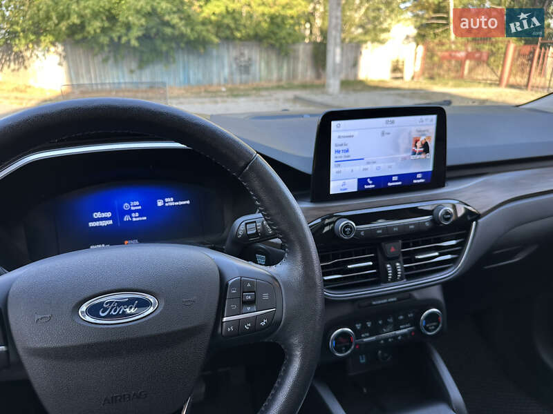 Внедорожник / Кроссовер Ford Escape 2020 в Черкассах