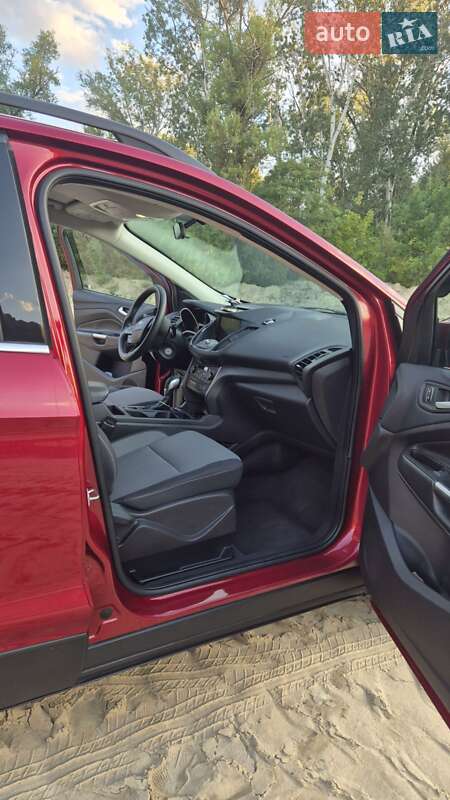 Внедорожник / Кроссовер Ford Escape 2018 в Днепре