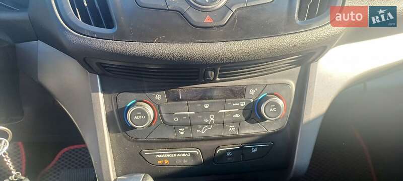 Внедорожник / Кроссовер Ford Escape 2016 в Любомле