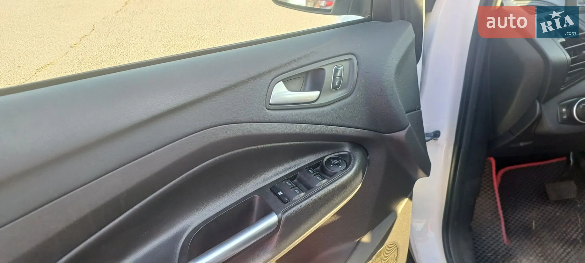 2016 Ford Escape - мініатюра 9
