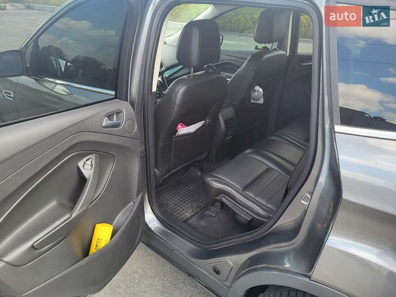 Внедорожник / Кроссовер Ford Escape 2014 в Ирпене