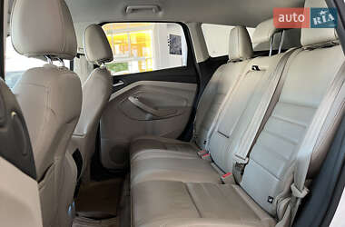 Внедорожник / Кроссовер Ford Escape 2014 в 