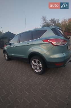 Внедорожник / Кроссовер Ford Escape 2013 в 