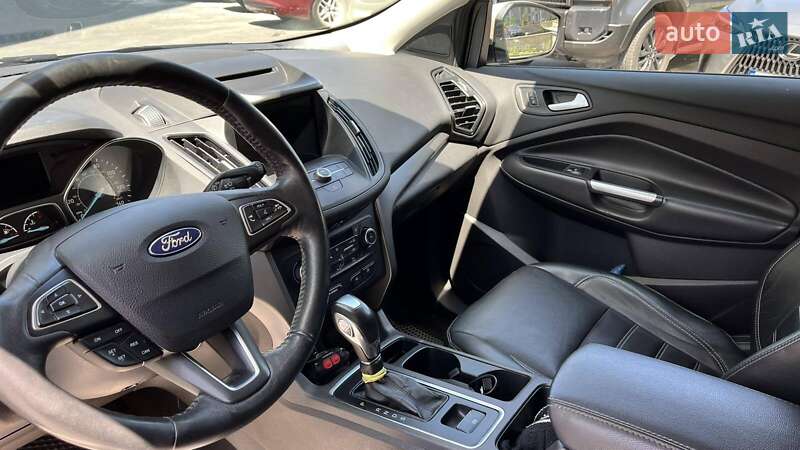 Внедорожник / Кроссовер Ford Escape 2018 в Ивано-Франковске