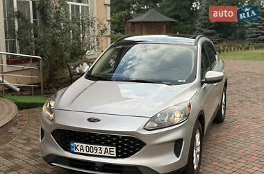 Позашляховик / Кросовер Ford Escape 2020 в Києві