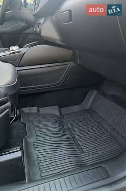 Внедорожник / Кроссовер Ford Escape 2022 в 