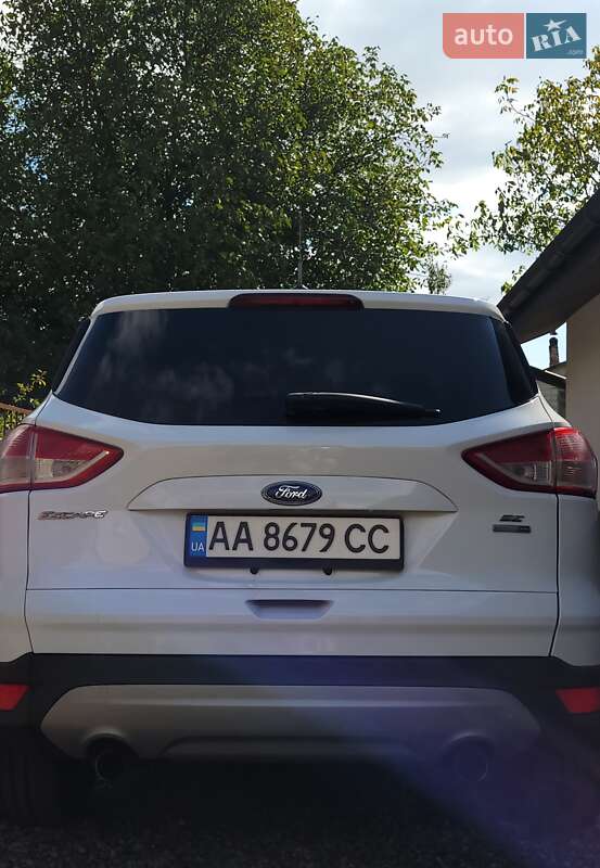 Внедорожник / Кроссовер Ford Escape 2013 в Киеве