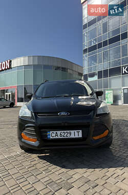 Внедорожник / Кроссовер Ford Escape 2013 в 