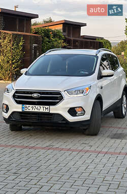Внедорожник / Кроссовер Ford Escape 2017 в Золочеве