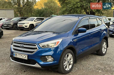 Внедорожник / Кроссовер Ford Escape 2017 в Полтаве