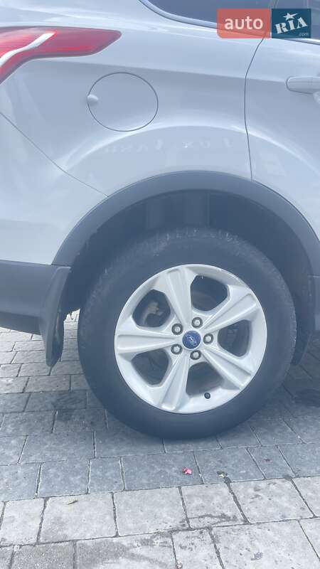 Внедорожник / Кроссовер Ford Escape 2013 в Львове