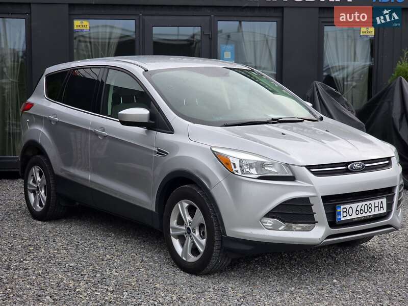 Внедорожник / Кроссовер Ford Escape 2015 в Тернополе