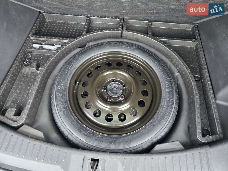 Внедорожник / Кроссовер Ford Escape 2015 в Тернополе