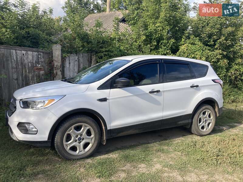 Внедорожник / Кроссовер Ford Escape 2017 в Харькове