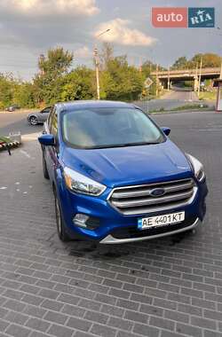 Позашляховик / Кросовер Ford Escape 2017 в Дніпрі
