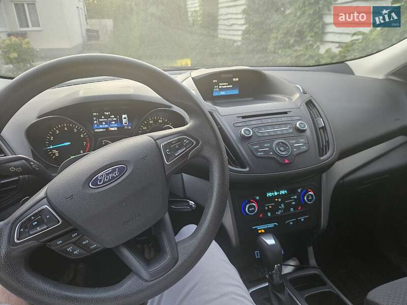 Позашляховик / Кросовер Ford Escape 2017 в Дніпрі