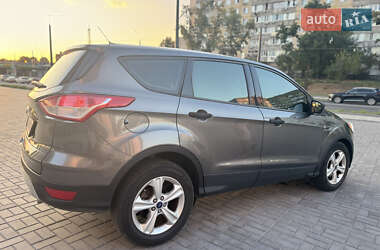 Внедорожник / Кроссовер Ford Escape 2015 в 