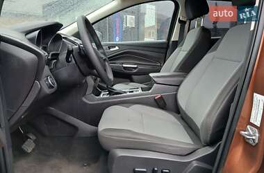 Внедорожник / Кроссовер Ford Escape 2016 в 