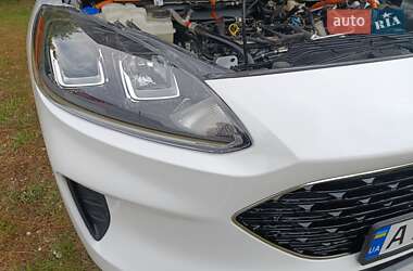 Внедорожник / Кроссовер Ford Escape 2022 в 