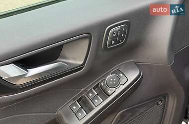 Внедорожник / Кроссовер Ford Escape 2022 в 