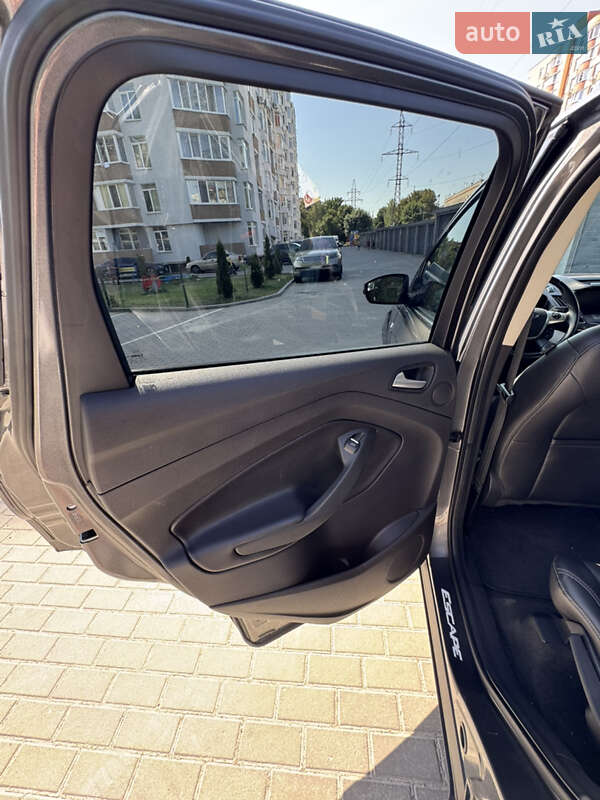 Внедорожник / Кроссовер Ford Escape 2013 в Тернополе