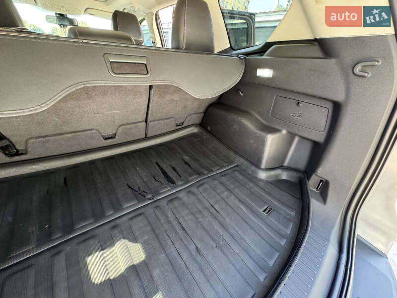 Внедорожник / Кроссовер Ford Escape 2013 в Тернополе