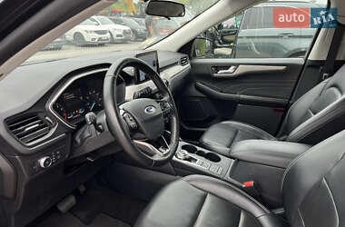 Внедорожник / Кроссовер Ford Escape 2021 в 