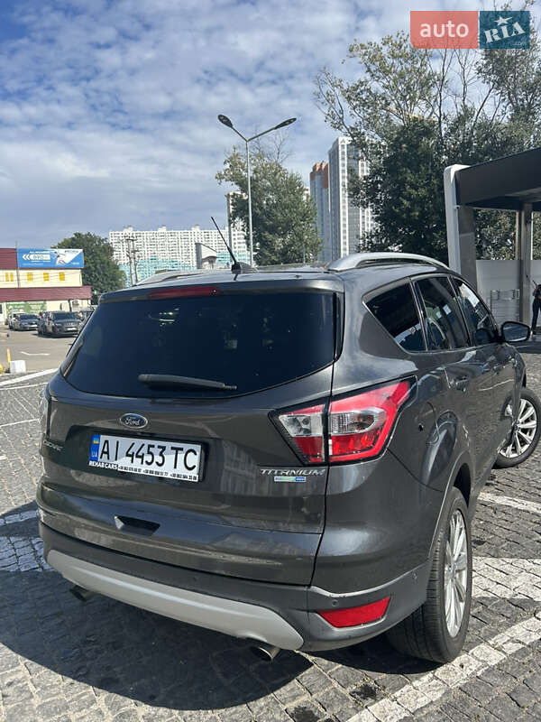 Позашляховик / Кросовер Ford Escape 2017 в Києві