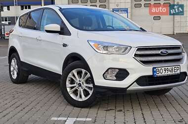 Позашляховик / Кросовер Ford Escape 2019 в Тернополі