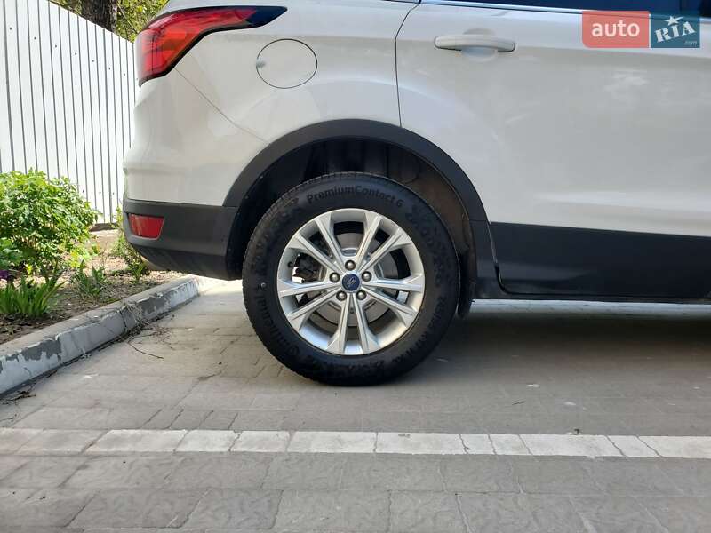 Внедорожник / Кроссовер Ford Escape 2019 в Тернополе фото 5 Внедорожник / Кроссовер Ford Escape 2019 в Тернополе