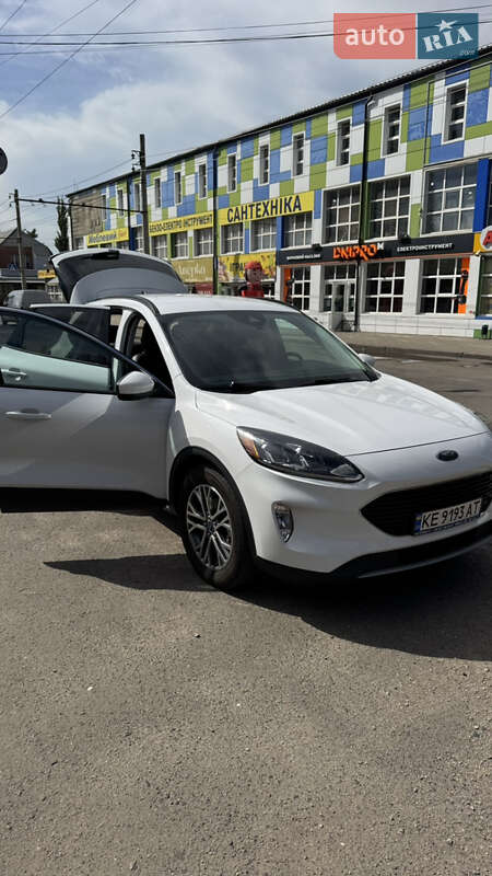Позашляховик / Кросовер Ford Escape 2021 в Кривому Розі