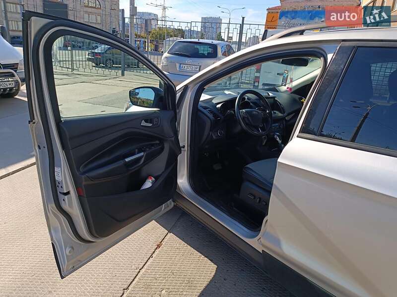 Внедорожник / Кроссовер Ford Escape 2019 в Харькове